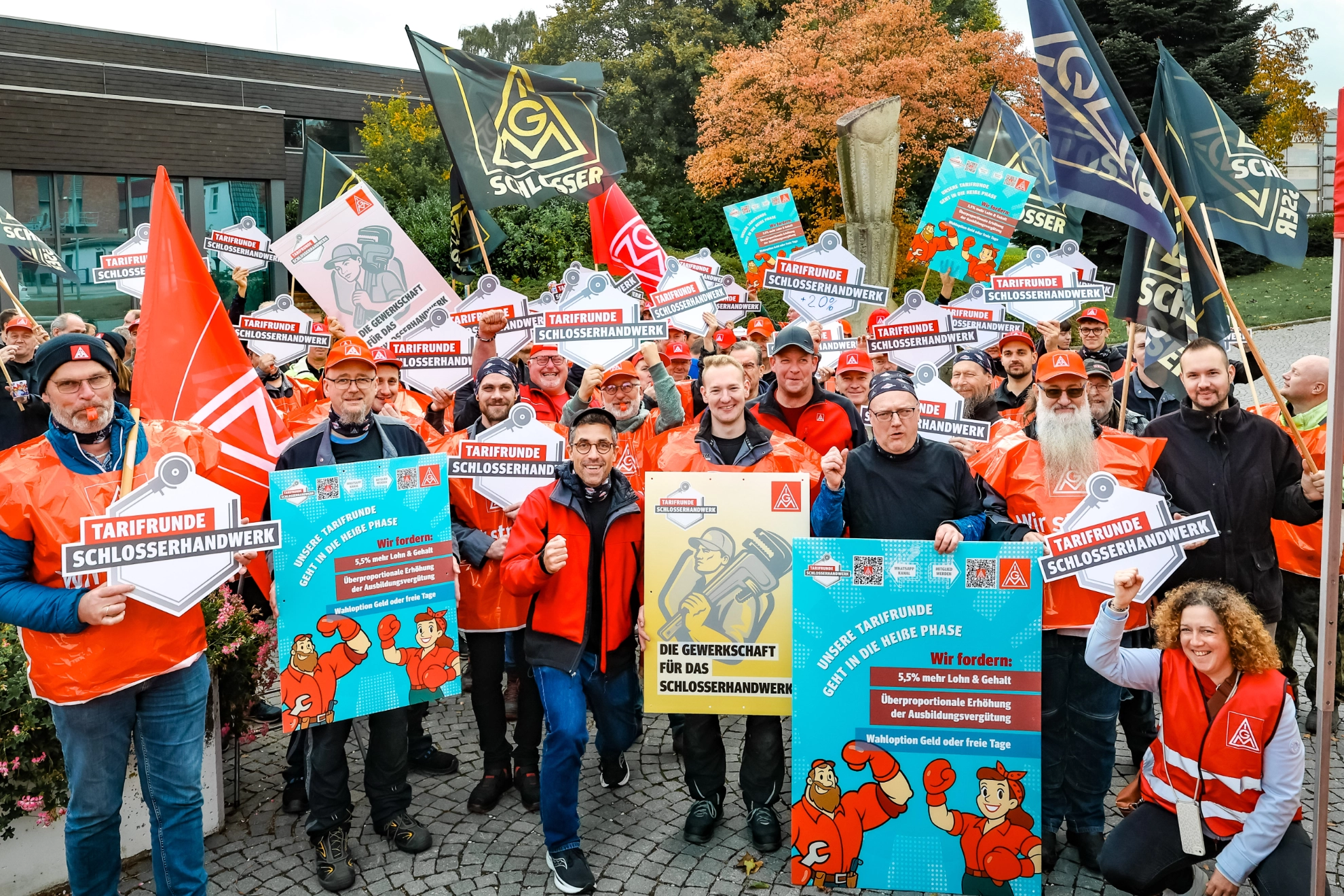 Schlosser Tarifrunde 2025 Warnstreik  